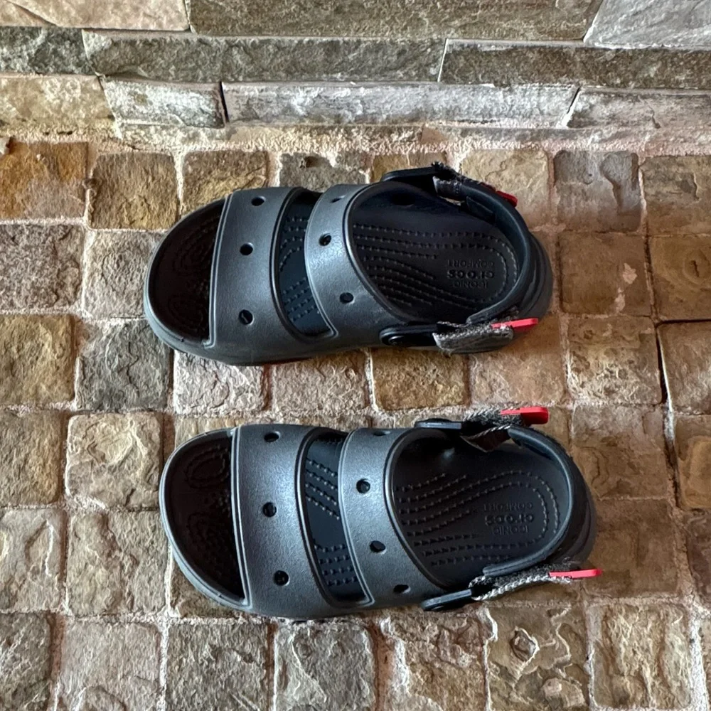 CROCS comfortable kids